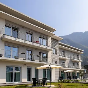 https://tramonti-e-lago.it-lombardy.com